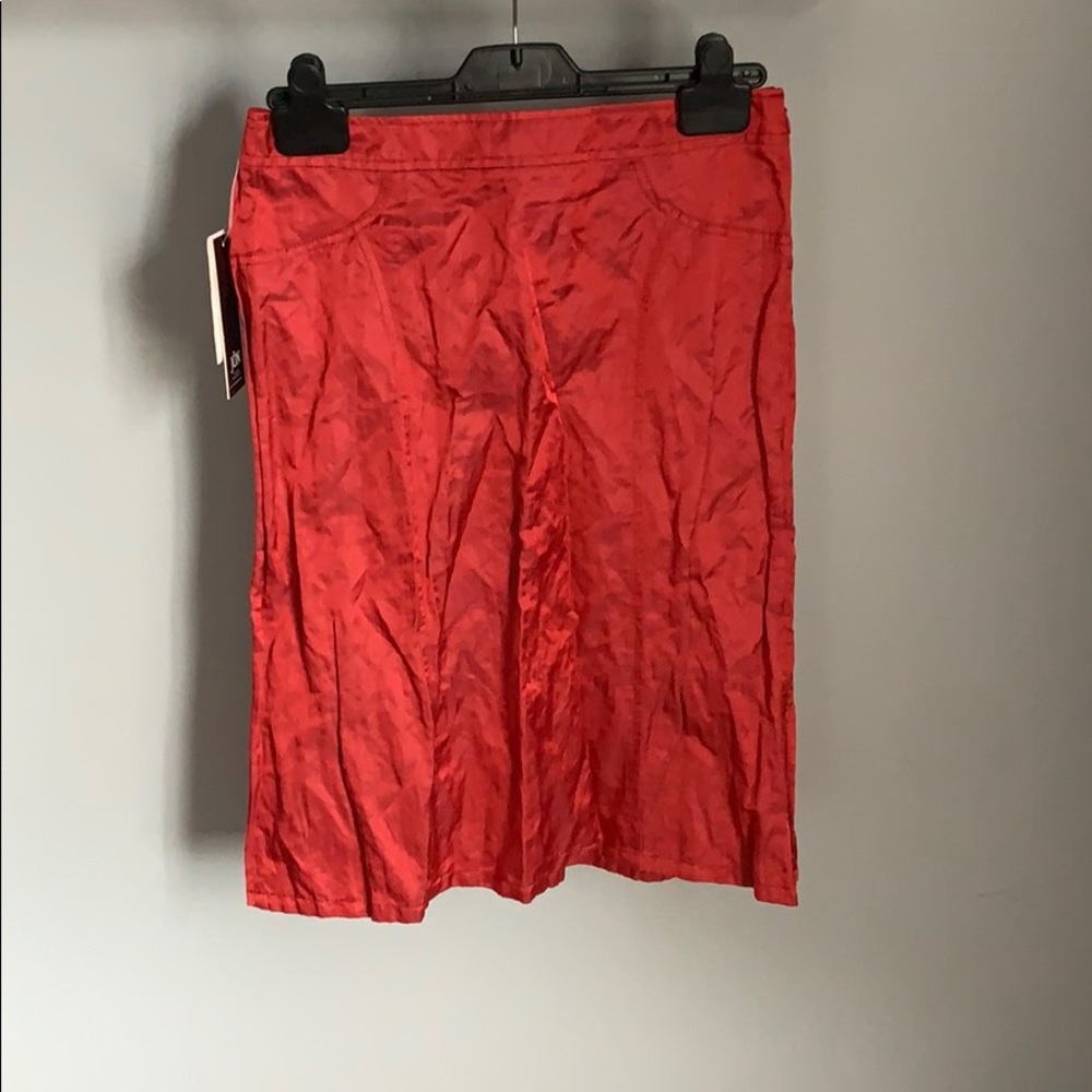 NWT! Teri Jon Ladies Red Skirt